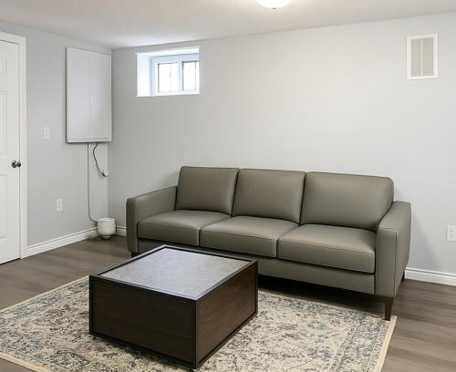 Bramalea Apartment | English Walkout Basement Private Entrance