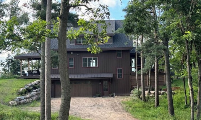 Pequot Lakes Cabin | Enjoy a beautiful lakeside cabin on Whitefish Chain with your family & friends!,