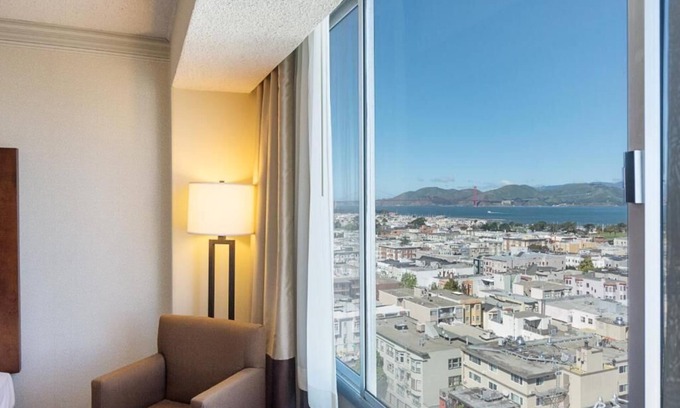Cow Hollow Apartment | Enjoy a great night's rest in the heart of the city