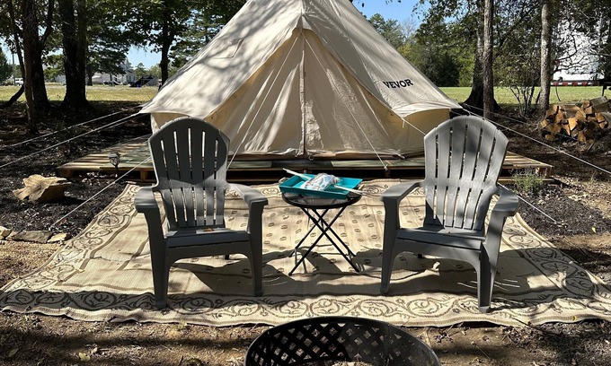 Alton RV Rental | Enjoy a relaxing, romantic getaway in nature with all the comforts of home.