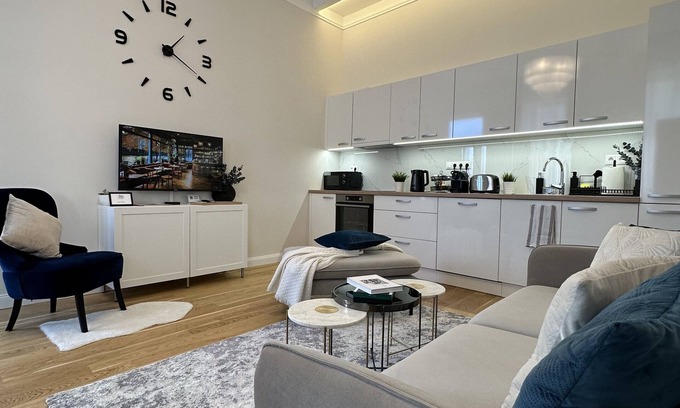 Terezvaros Apartment | Enjoy a stylish experience at this centrally located place.