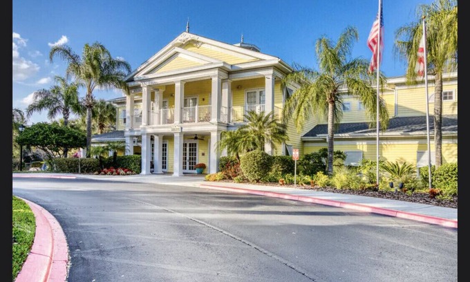 Bahama Bay Condo | Enjoy a taste of the Caribbean in Florida!