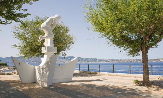 Cannittello House | Enjoy a wonderful time in this villa with sea view!