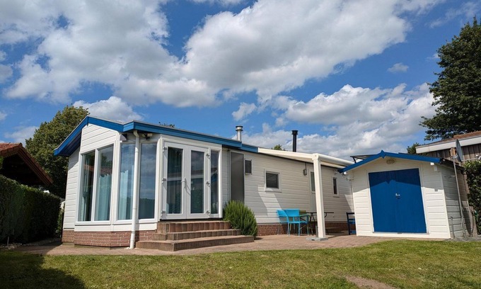 Lathum House | Enjoy a wonderful stay by the water.