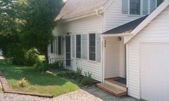 Mid-Coast and Islands House | ! Enjoy beautiful Orr's Island. .