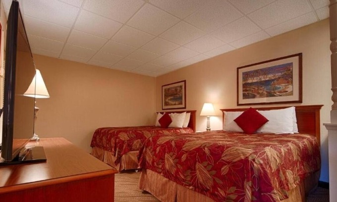 Moorings Hotel | Enjoy Garden Views in a Clean, Spacious Room at Naple