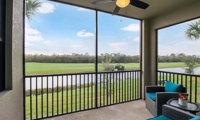 Lakewood Ranch Condo | Enjoy lake and golf views from this Lakewood National condo - Sunsational