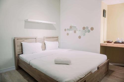 Tangerang Apartment | Enjoy Living Studio (No Kitchen) Apartment Aeropolis Residence By Travelio