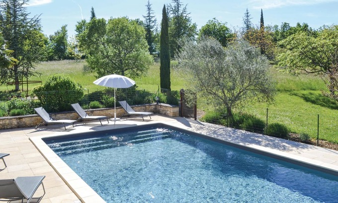 Gindou House | Enjoy peace and charm in this impressive French farmhouse with swimming pool.