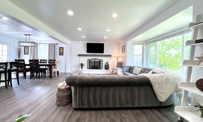 Taylorsville Apartment | Enjoy SLC from the Comfort of a Quiet Neighborhood