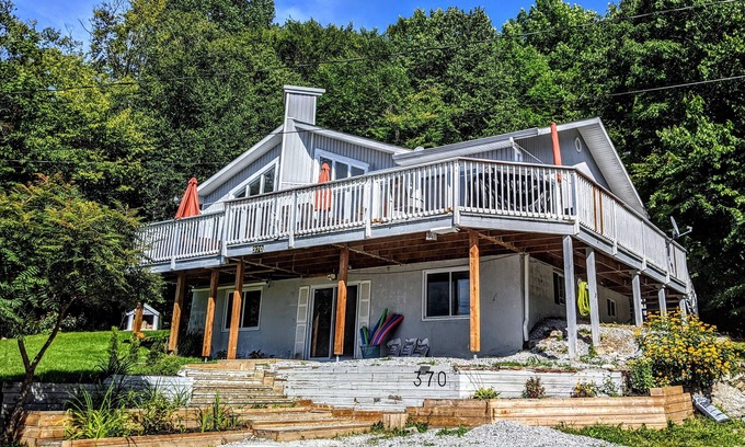 Lac Sainte-Marie House | Enjoy Summer at Modern, Relaxing Family Cottage with water access to Lac Heney