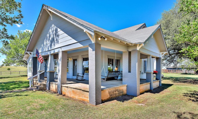 Clifton Other | Enjoy the peaceful setting of this remote 1920's farmhouse.