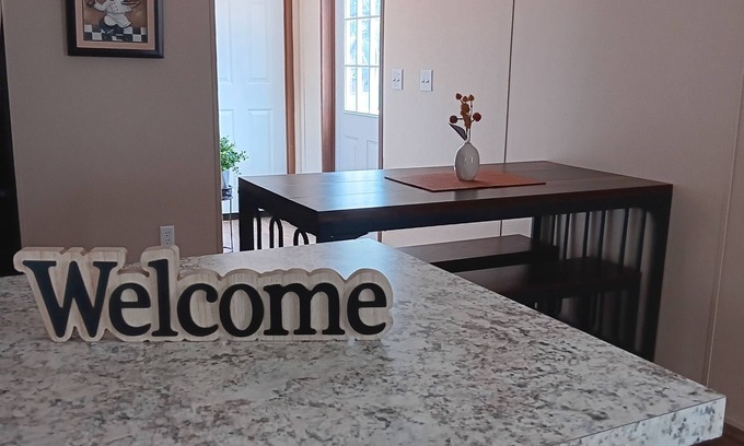 Ocala House | Enjoy the tranquility sounround by the nature in this Cozy 3-bedroom mobile home