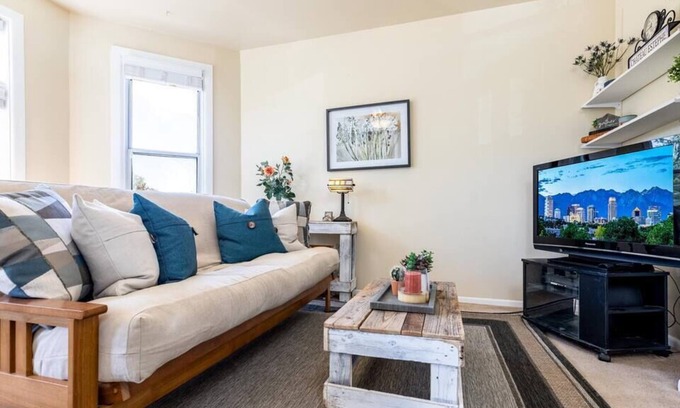 Lower Avenues House | Enjoy this beautiful home in the Avenues right next to downtown Salt Lake City!