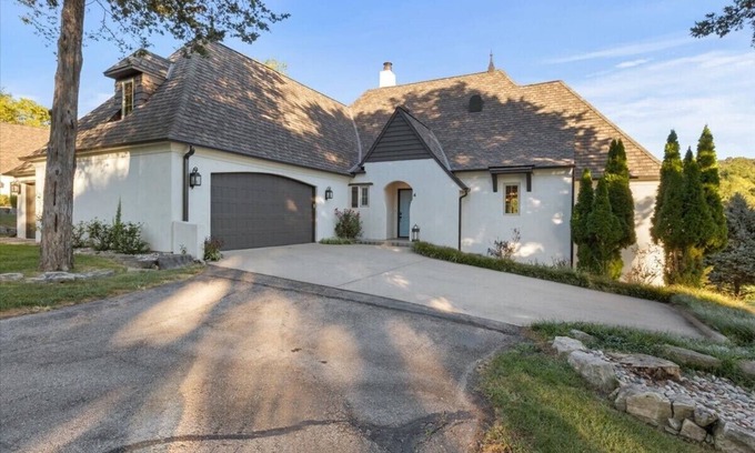 Camdenton House | Enjoy views of Old Kinderhook 14th green, in 4 bedroom king bed - 6 bath home