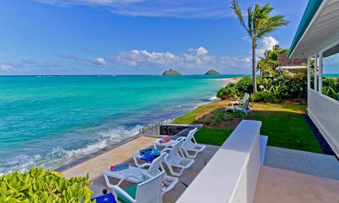 Lanikai House | Enjoy watching for Sea Turtles off your Ocean Front Deck!