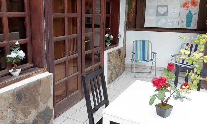 Tarajalillo House | Enjoy your Privacy in this Studio type Holiday Home in Bahía Feliz with Terrace
