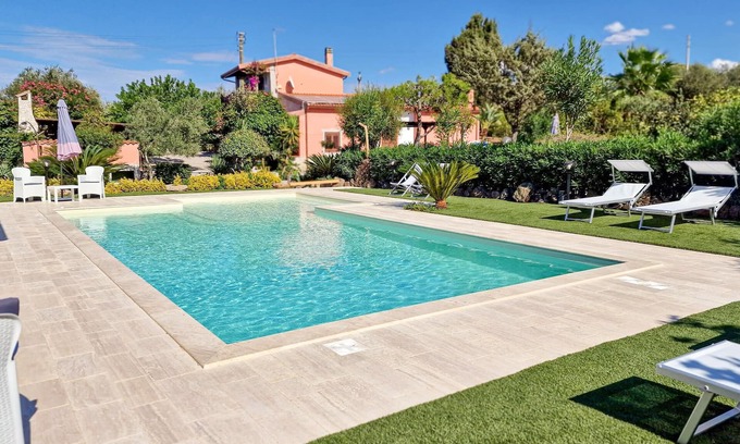 Sorso House | Enjoy your stay in this beautiful cottage in the countryside near the tourist town of Sorso, ideal f