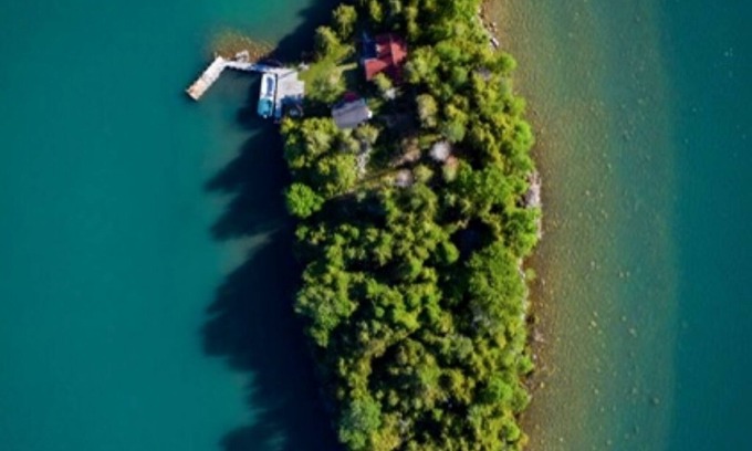 Drummond Cabin | Enjoy your very own Private Island! Seclusion and beauty await at Howard Island