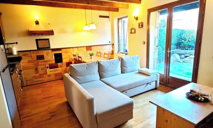 Latour-de-Carol Apartment | Enjoyable apartment with fast WiFi in charming Latour-de-Carol