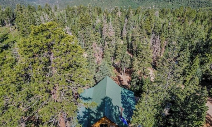 Glendale Cabin | Enjoyable cabin with WiFi in the Strawberry Ridge area of Duck Creek