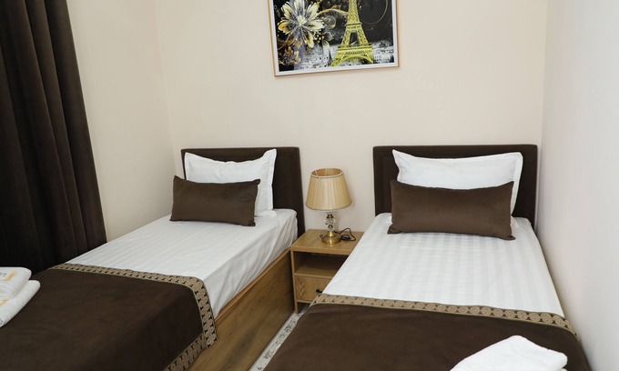 Buxoro House | Enjoyable Hotel with AC pool terrace in historic Bukhara