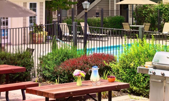 Dublin House | Enjoyable Stay! Pet-friendly Unit, Comes w/Free Parking!