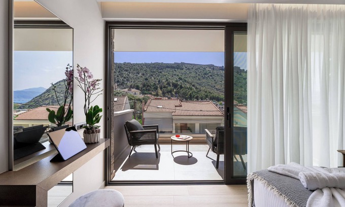 Nafplion City Centre Hotel | Ennea Muses Rooms & Suites