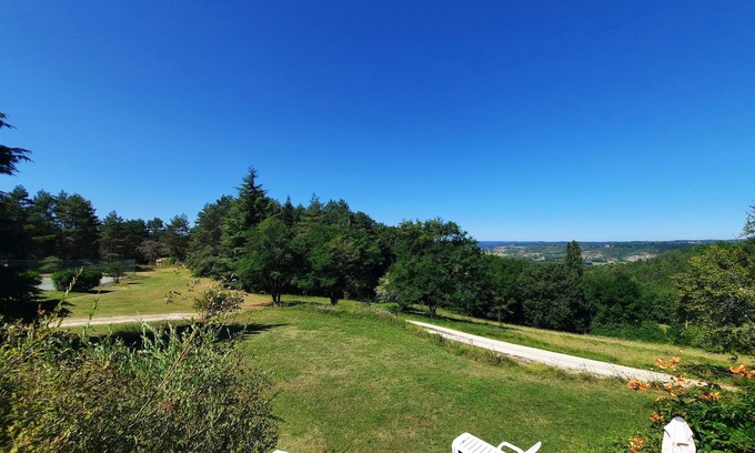 Marnac House | Ensemble de 3 Maisons Avec Belle vue sur la Dordogne et Piscine