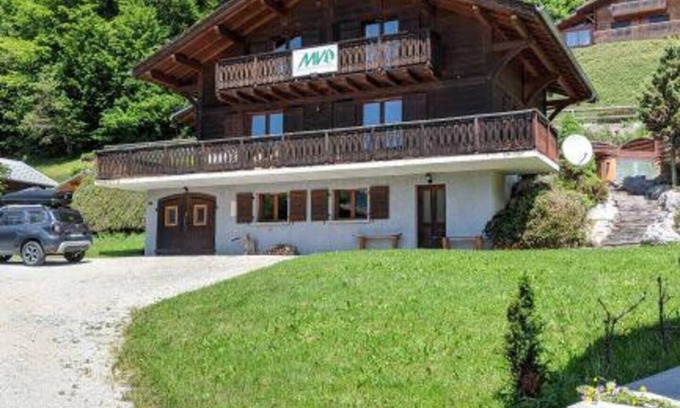Montriond Ski Chalet | Ensuite rooms , Jacuzzi, storage ideal for ski/VTT ,MULTIPASS