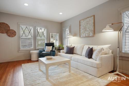 West Campus House | Entertaining Charmer w Outdoor Games and Putt-Putt