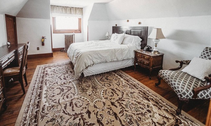 Trinidad Bed & Breakfast | Entire 3rd Floor of Historic Mansion!