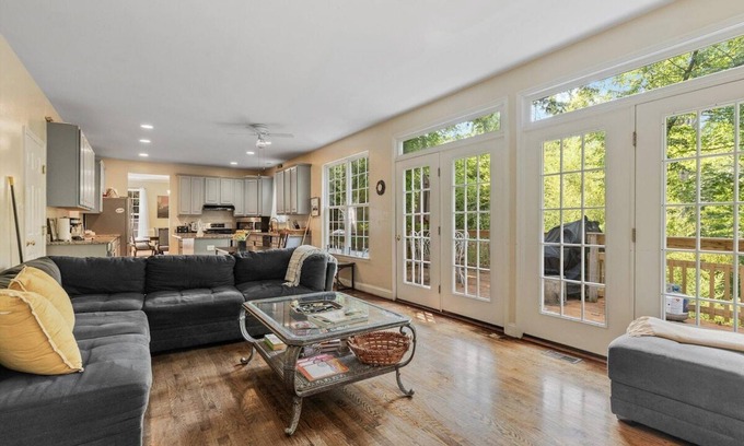Takoma Park House | Entire 4-BR in Beloved DC Area Takoma Park