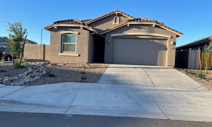 Buckeye House | Entire Beautiful New Home in Buckeye AZ