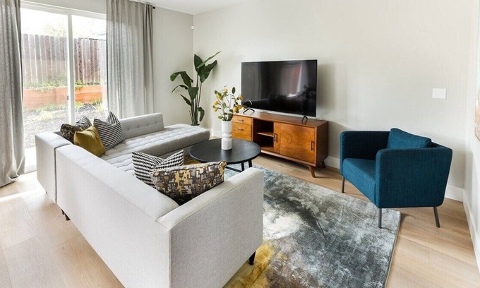 Carmichael House | Entire Brand new residential home
