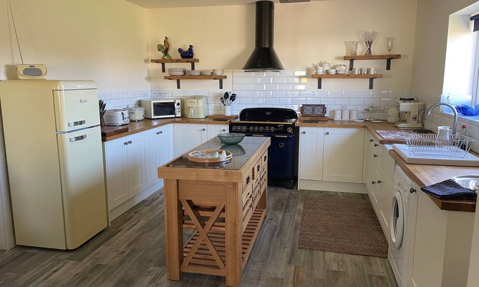 Caergeiliog Apartment | Entire cosy home from home country retreat