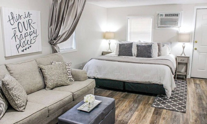 Starkville Cottage | Entire Cottage - Starkville - Conveniently Located