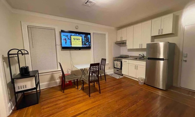 Queens Apartment | Entire Cozy 1BR Apartment. Located in the heart of Queens!