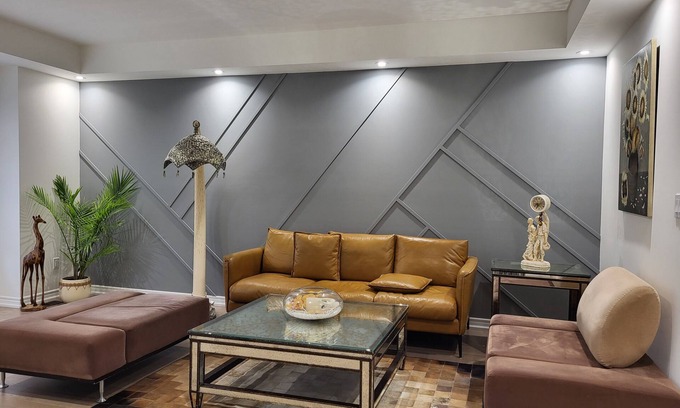 Richmond Hill House | Entire Cozy Home at the heart of Richmond Hill!