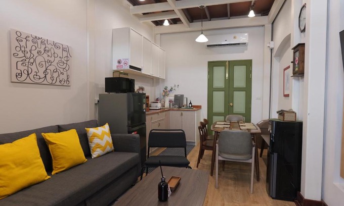 Chakkrawat Apartment | Entire Home 2BR 2BA Chinatown near Yaowarat - Songwat