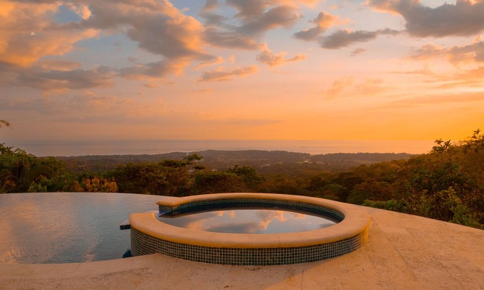 Ballena House | Entire Home and Casita for up to 13 people! Magical sunset and ocean views!