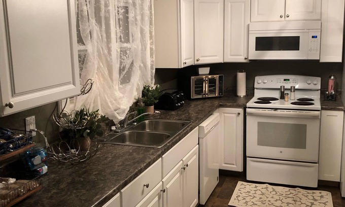 Camden House | Entire Home in Camden