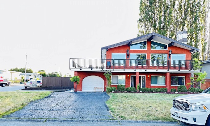 Sardis House | Entire Home in Chilliwack, Bc