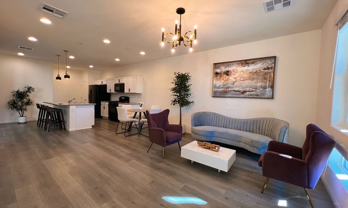 Henderson House | Entire home in Henderson NV 3 Bed Home/Amazing Location/Close to THE STRIP