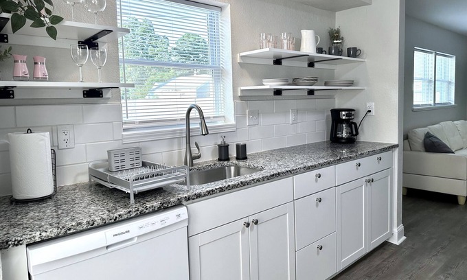 Norfolk Apartment | Entire home in Norfolk, Virginia at the end of a private cul-de-sac!