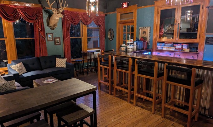 Bisbee House | Entire House-13 Bedrooms