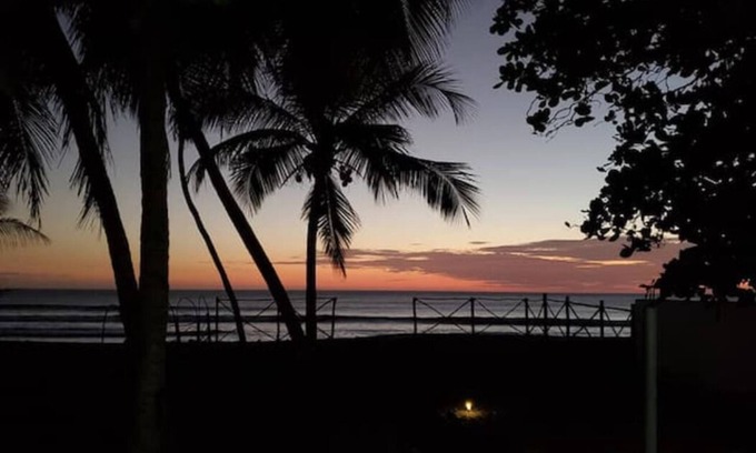 Poneloya House | Entire house and guest house, right on the beach, with a small pool.