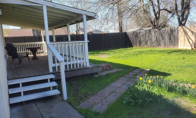 Sacramento House | Entire house near Airport/Capitol/D-town/CaI-Expo