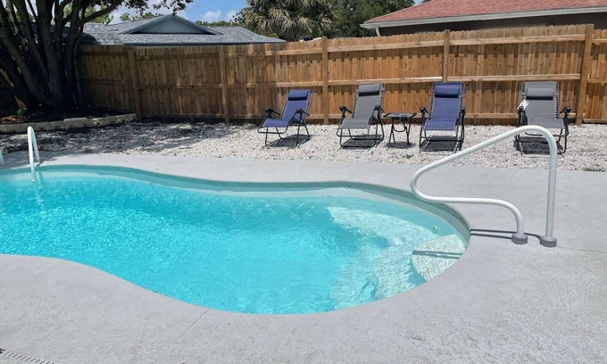 Oldsmar House | Entire House -Private Pool 3 Bedrooms 2 Baths