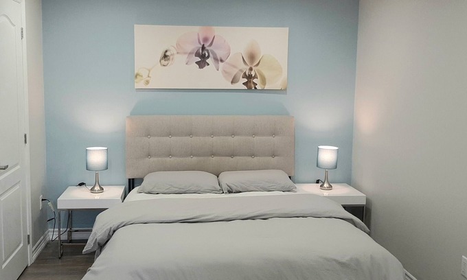 Newmarket House | Entire lovely basement with parking and wifi